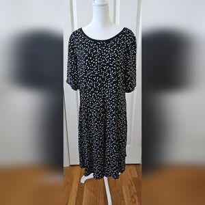Isaac Mizrahi Black and White Short Sleeve Midi Dress, Size L